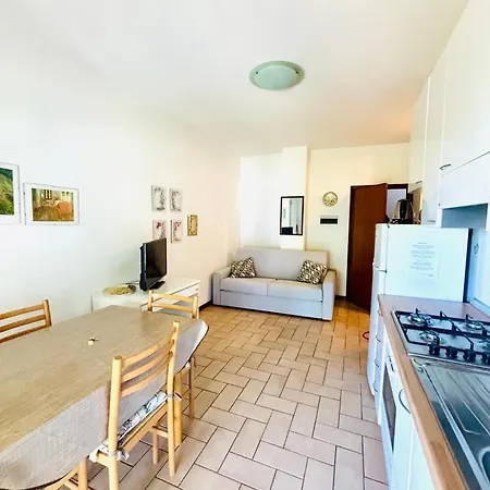 Azzurro Vista Mare-a Апартаменты *