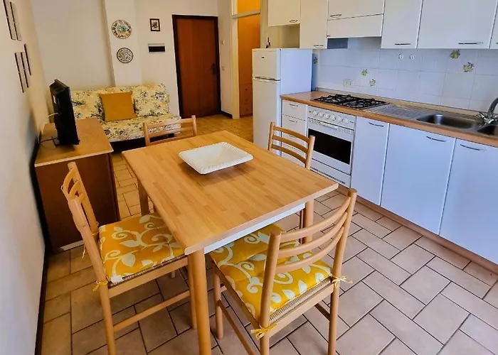 Azzurro Vista Mare-a Апартаменты *